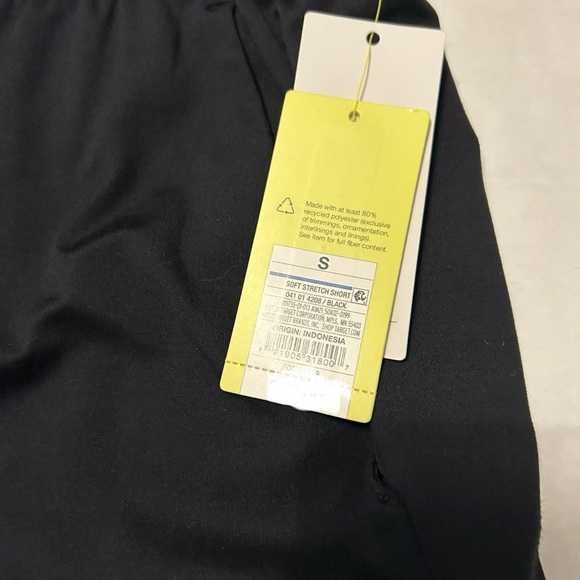 All in Motion Men’s 9” Soft Stretch Shorts Black Side Small Side Pockets NWT - Picture 11 of 11